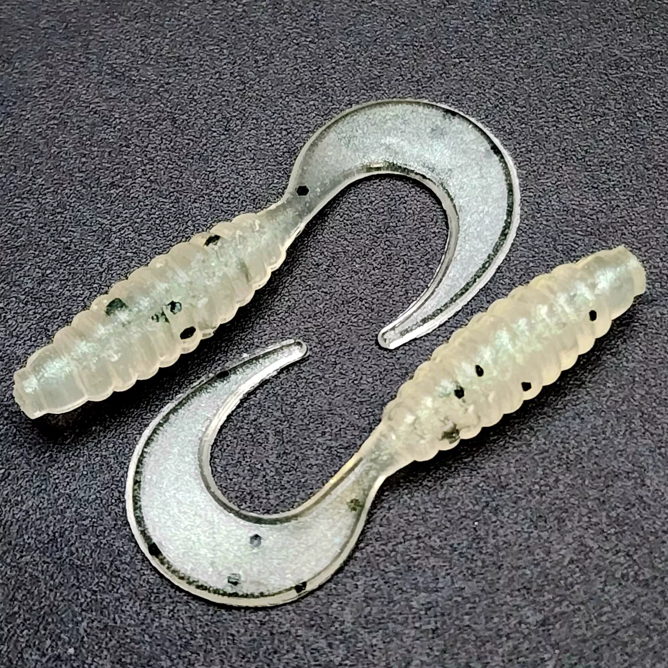 1″ Micro Curl Tail Grub “The Tennessee Twister”