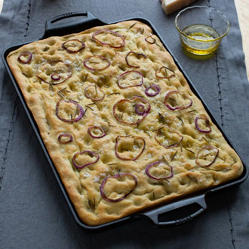 15.5 x 10.5 Inch Seasoned Cast Iron Baking Pan SKU BW15BP