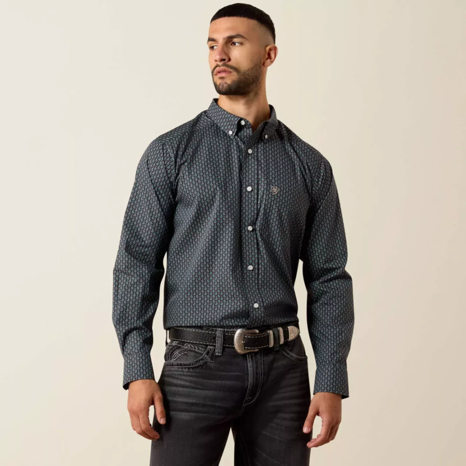 Ariat Men’s Wrinkle Free Barnaby Classic Fit Shirt