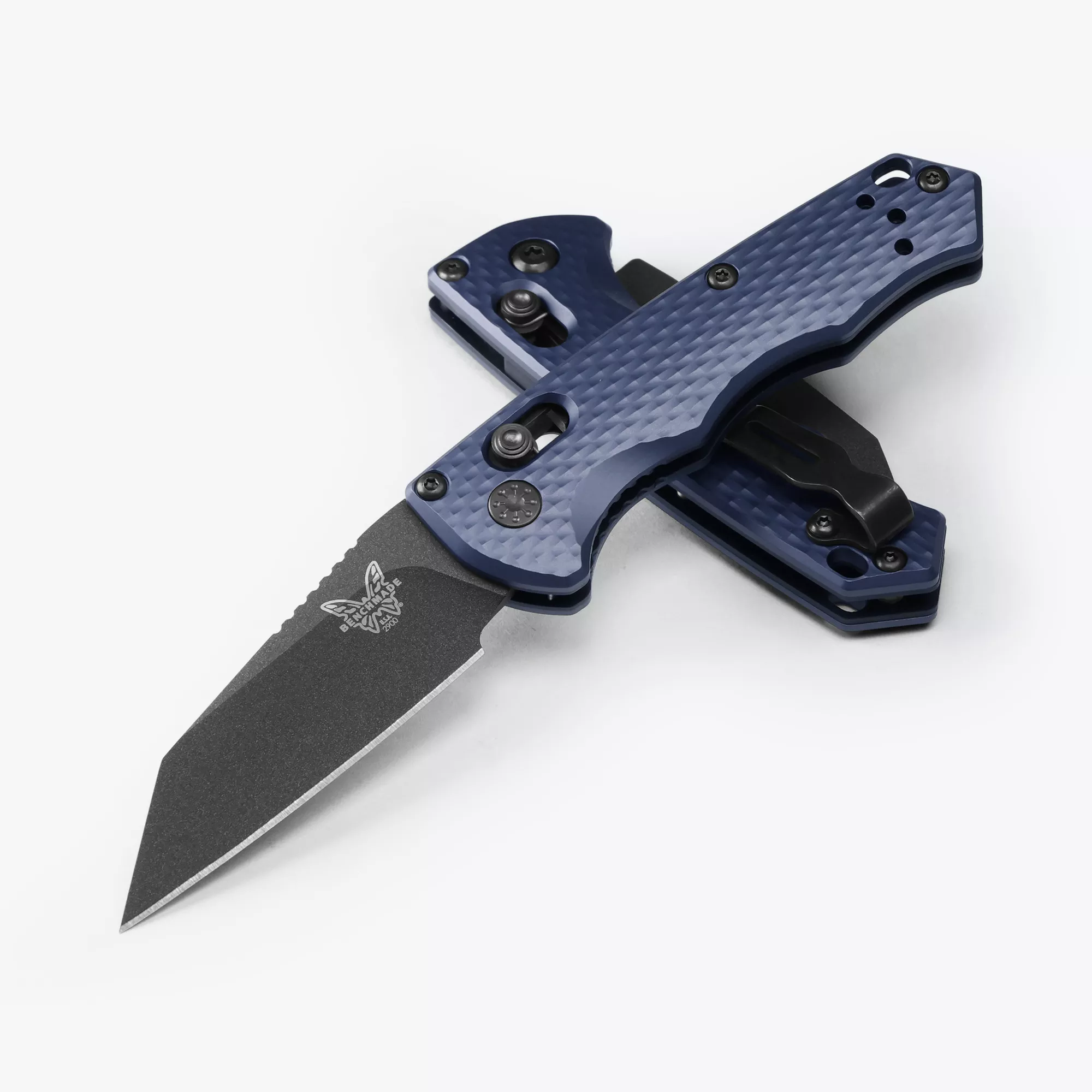 Benchmade 2900BK Auto Immunity, 2.49″ CPM-M4 Cerakote Wharncliffe Blade, Crater Blue Anodized 6061-T6 Aluminum Handle W/ Clip