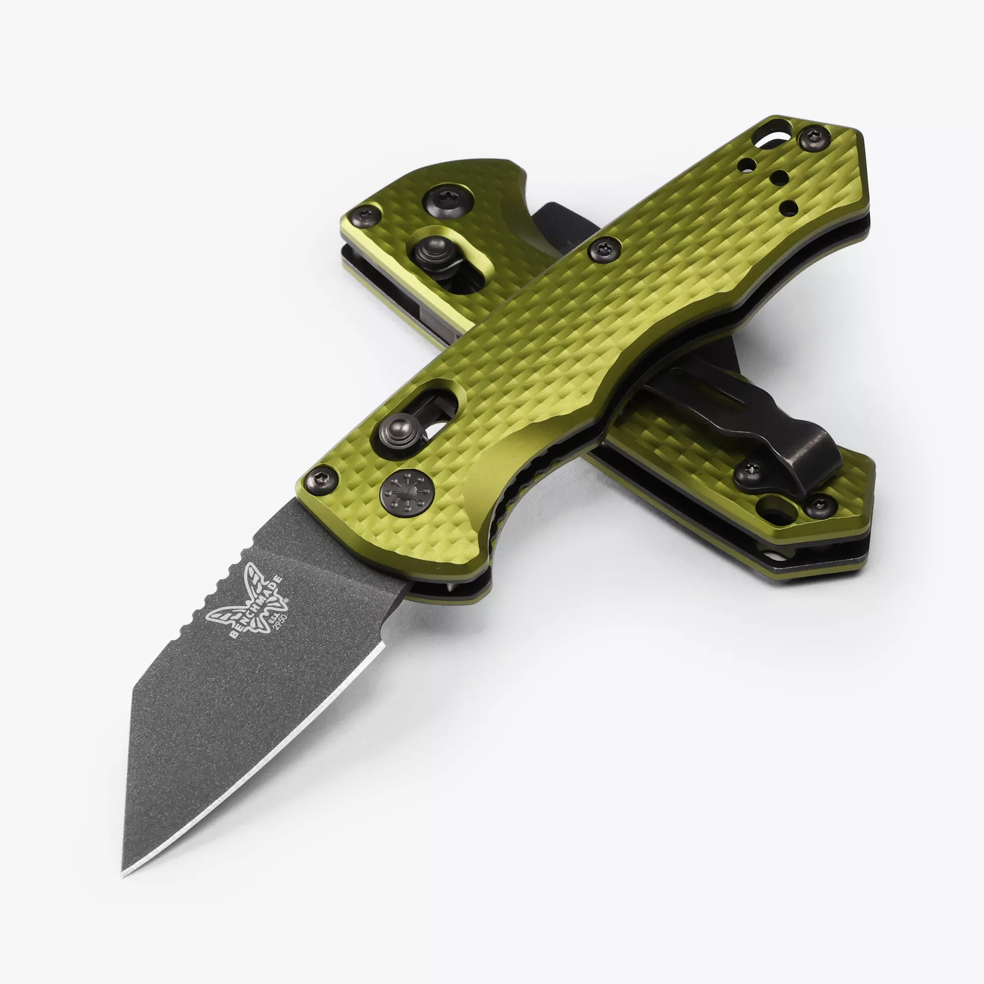 Benchmade 2950BK-2 Partial Immunity, 1.95″ CPM-M4 Cerakote Wharncliffe Blade, Woodland Green Anodized 6061-T6 Aluminum Handle W/ Clip (Out Of Production)