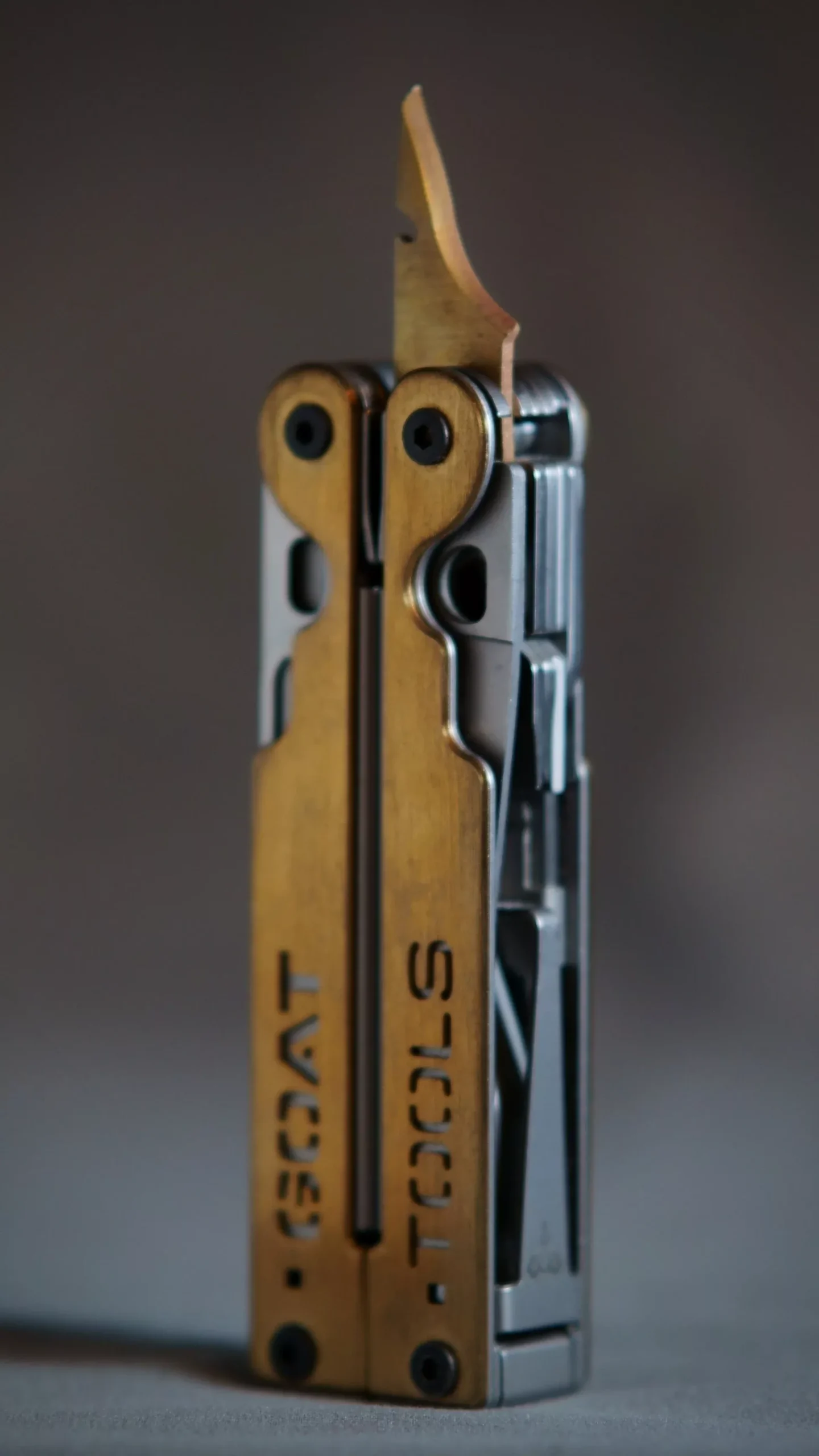 Bronze Carbon Scraper