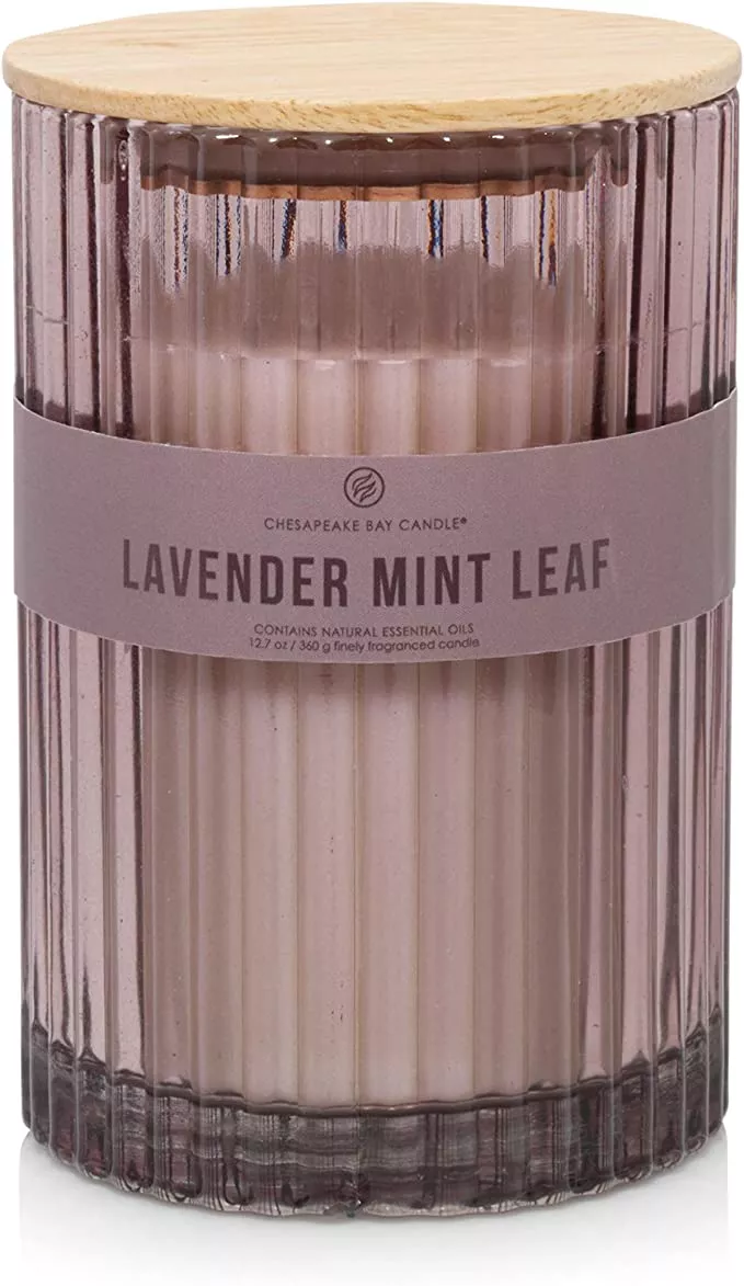 Chesapeake Bay Candle Lavender Mint Leaf 7 Oz.