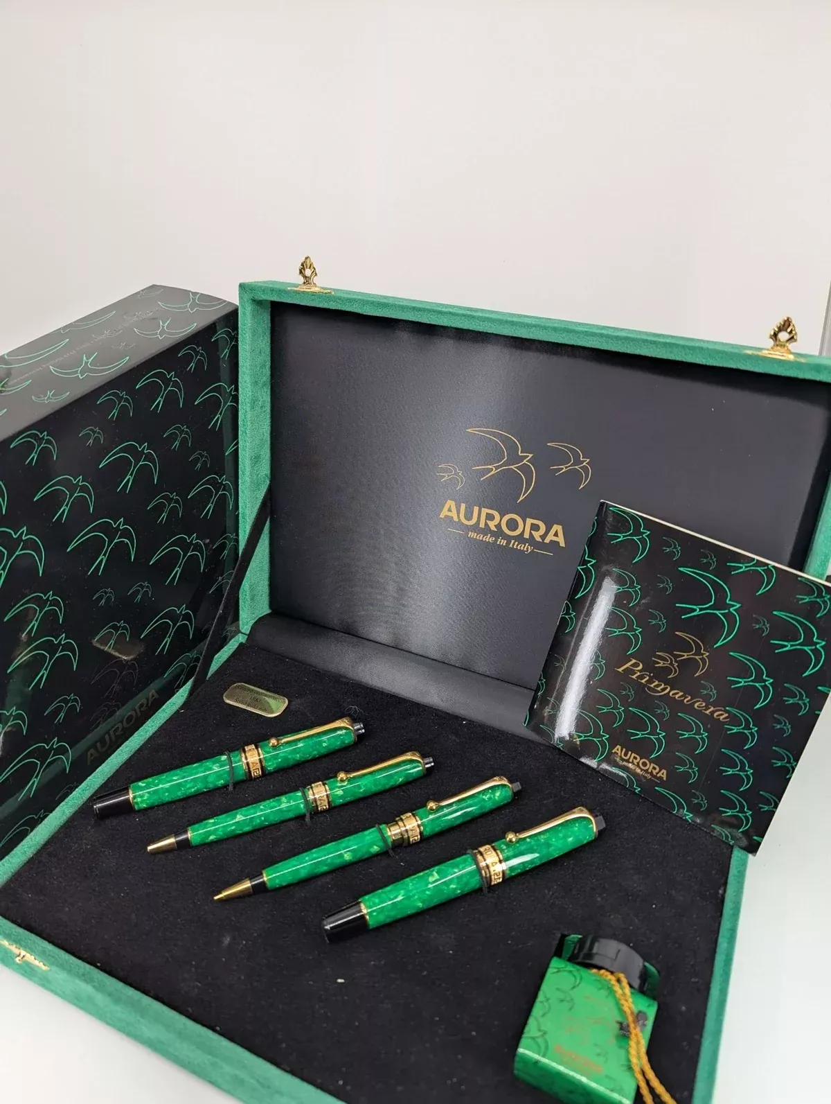 *Consignment* Aurora Primavera Green Pen / Pencil Set / Fountain Pen 18k Medium Nib