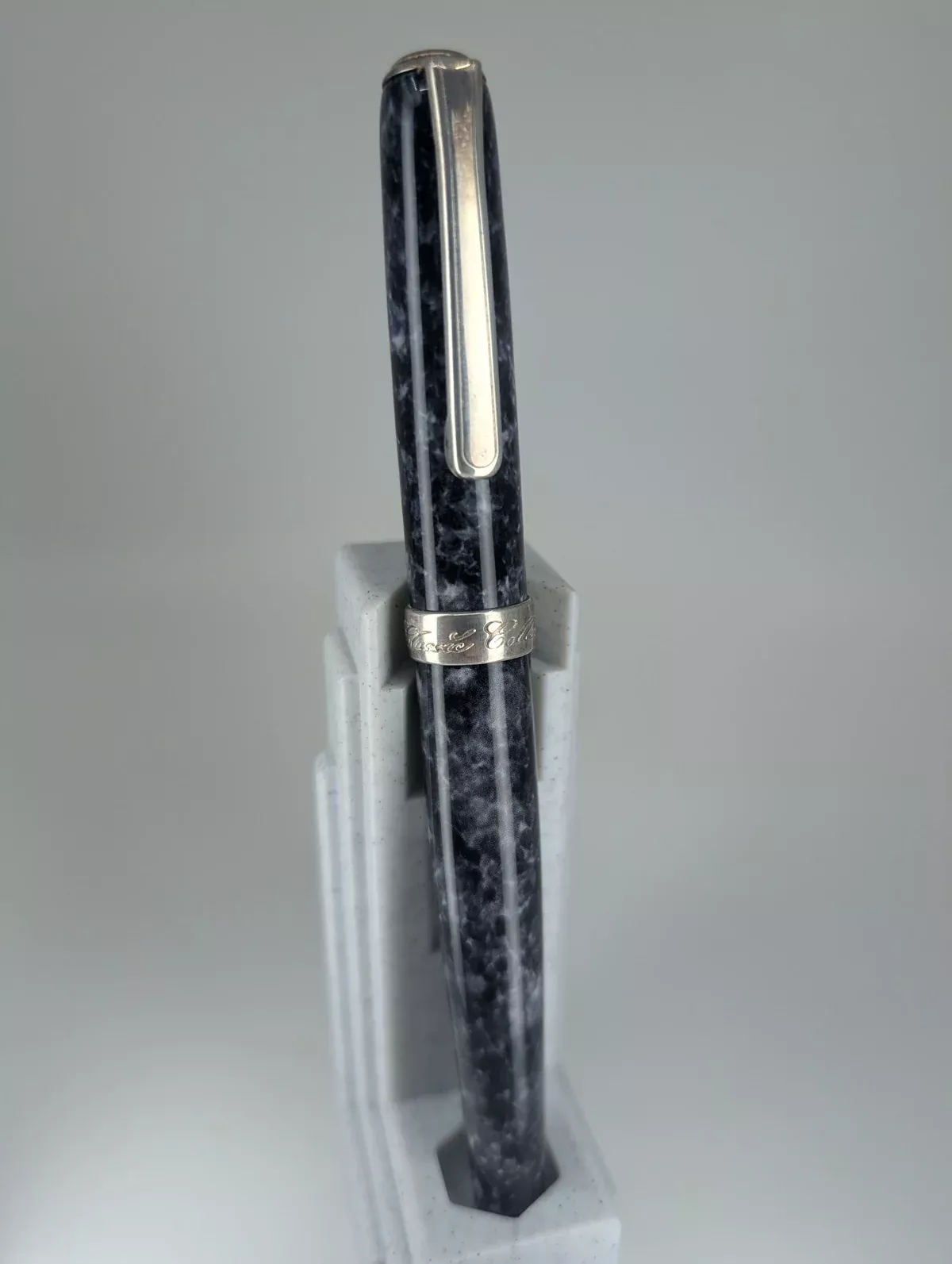 *Consignment* Diplomat "1922" Classic Collection Blue Marble Fountain Pen