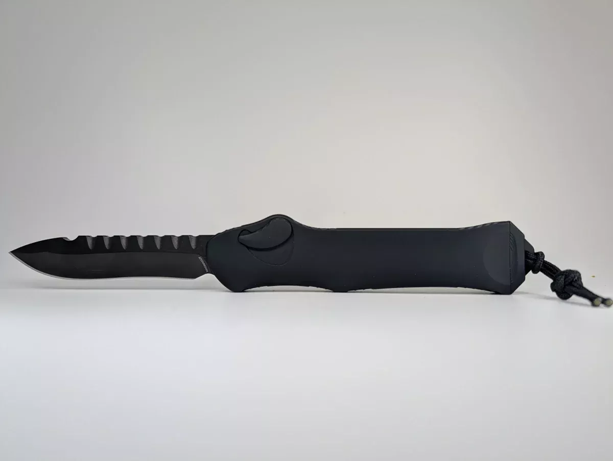 *Consignment* Heretic Knives Hydra Recurve DLC Tactical Single Action Out the Front Knife