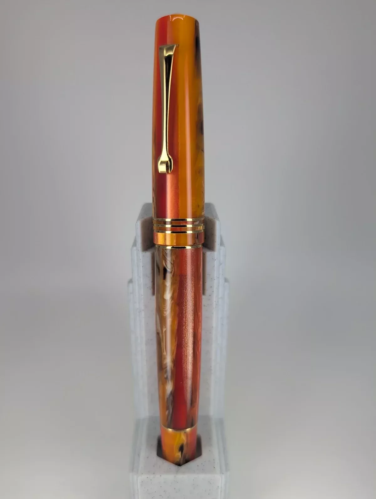 *Consignment* Leonardo Officina Momento Zero Mango Fountain Pen Fine Nib