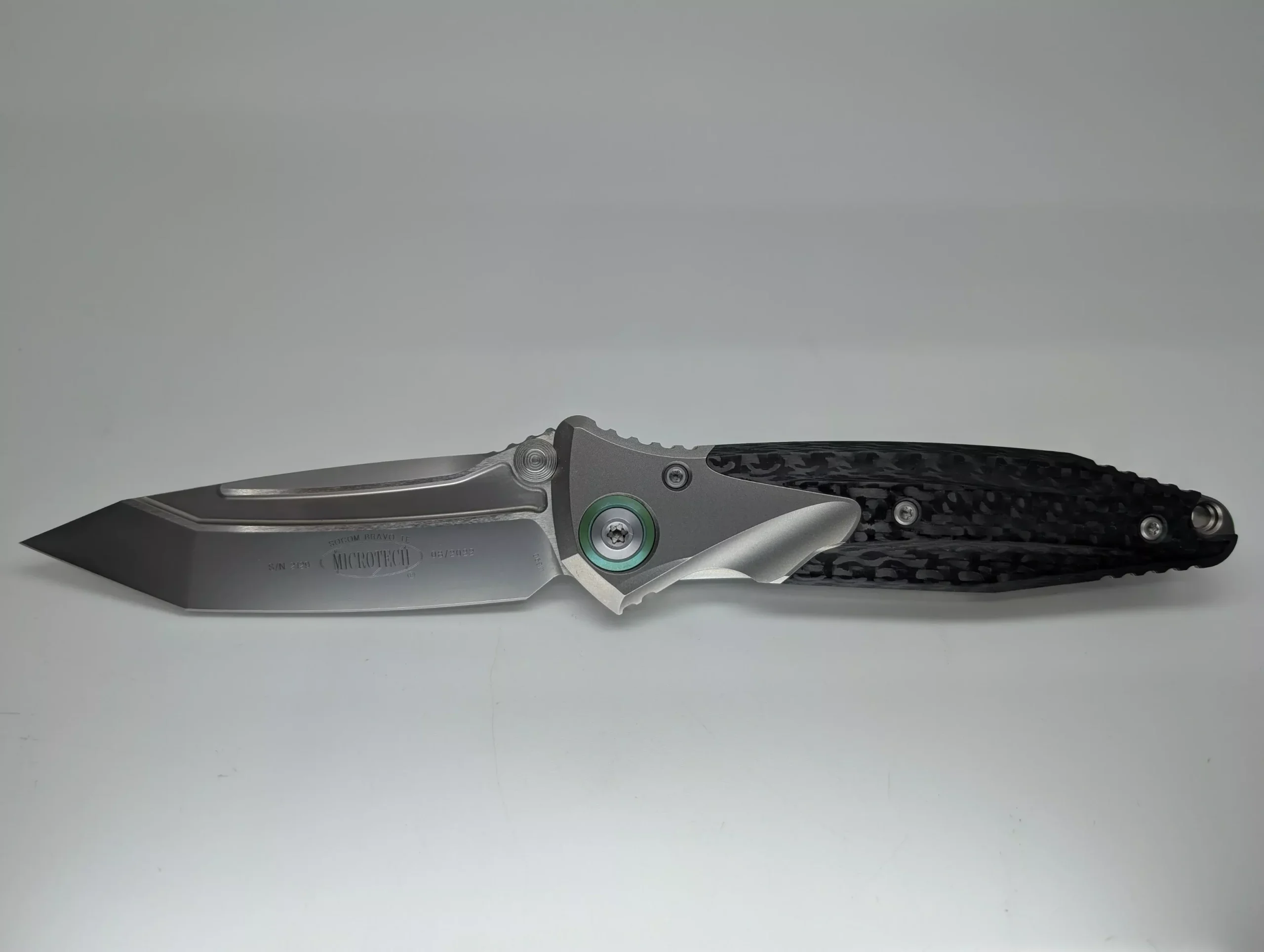 *Consignment* Microtech Socom Bravo T/E Ti Handle Carbon Fiber Scale Framelock Folding Knife