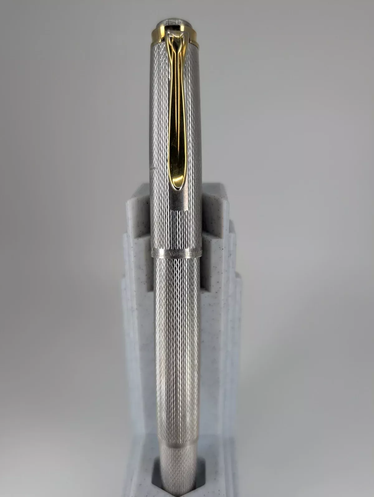 *Consignment* Pelikan M750 Jubilee Silver 14k Gold Fine Nib