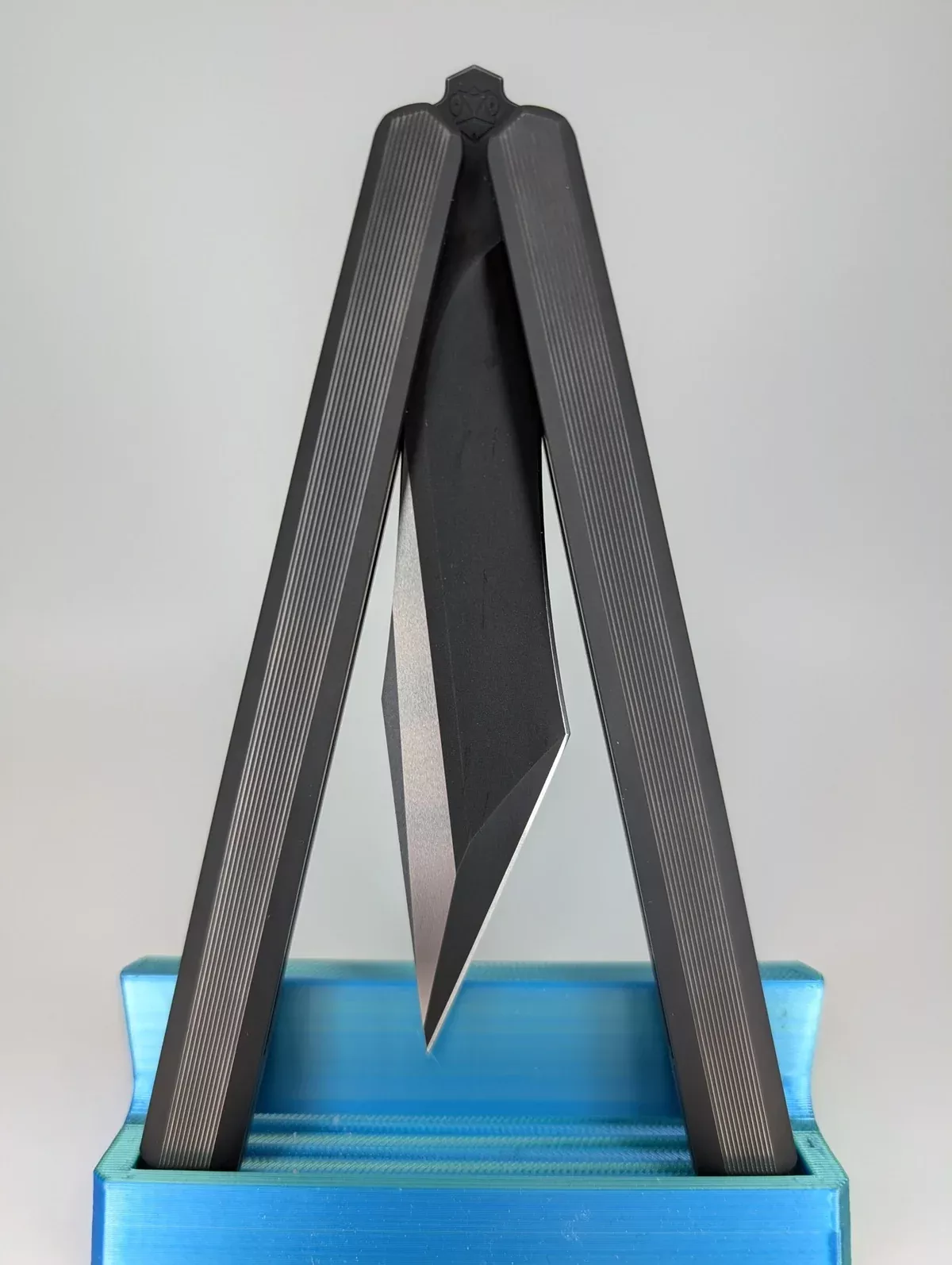 *Consignment* Poikilo PM2 Live Blade Balisong