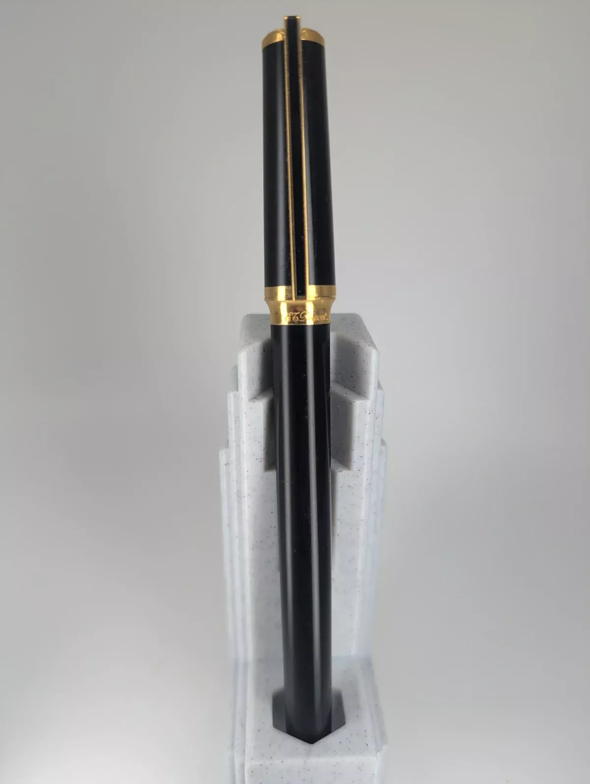*Consignment* S.T. Dupont Montparnasse Black Laque de China Rollerball Pen