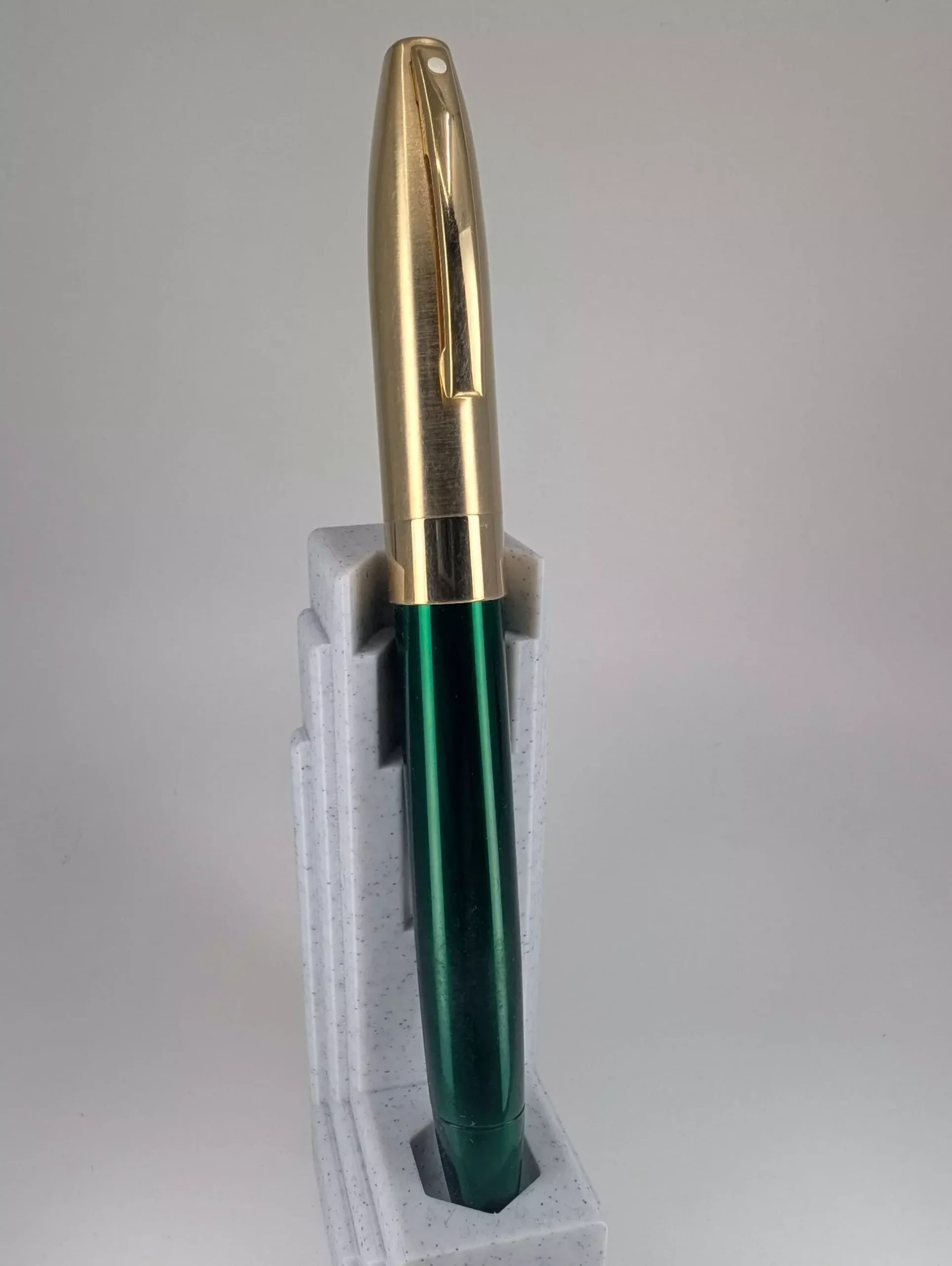 *Consignment* Sheaffer Legacy 1 Green Fountain Pen 18k Gold Medium Nib
