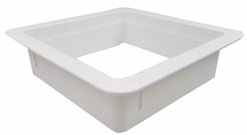 Heng's Replacement Roof Vent Garnish, 4" Vertical Leg - White• 90094B