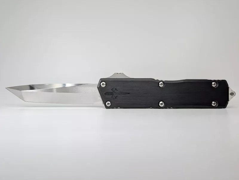 Microtech Marfione Executive Scarab II Gen III Tanto Mirror Polish Chisel Grind Out the Front Knife *Blem*