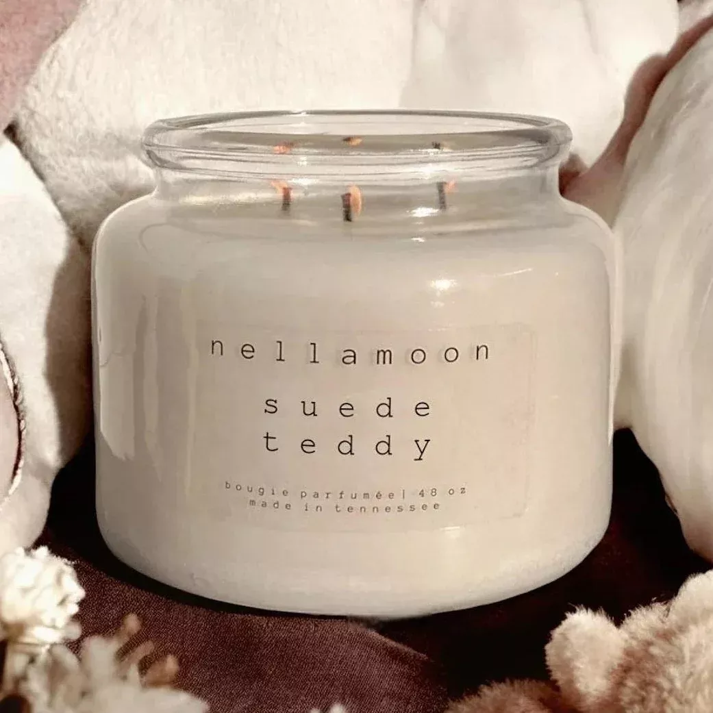 Nellamoon 48 oz Lumiere Candle