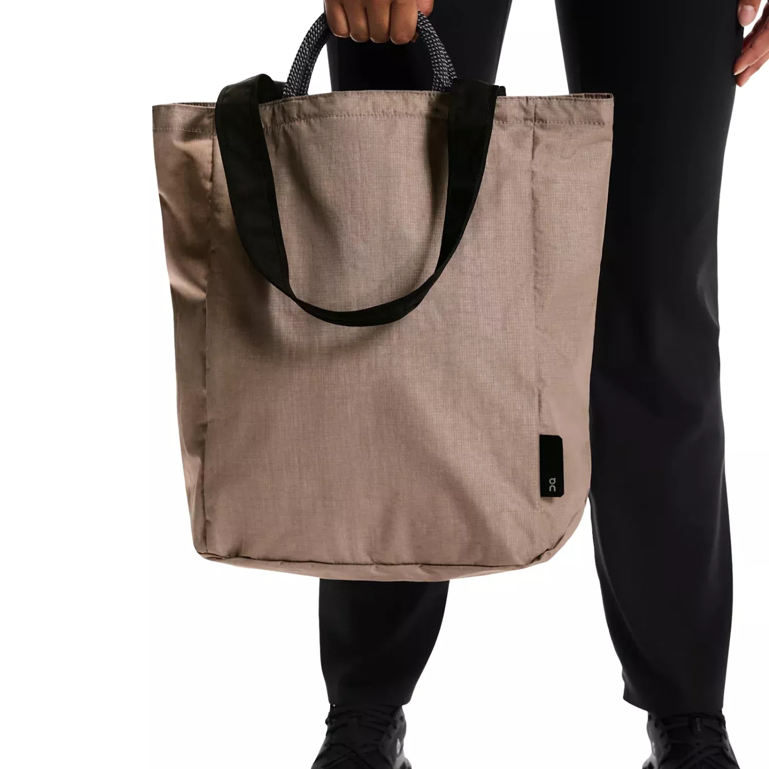 On Running Tote Pack 25L | Unisex