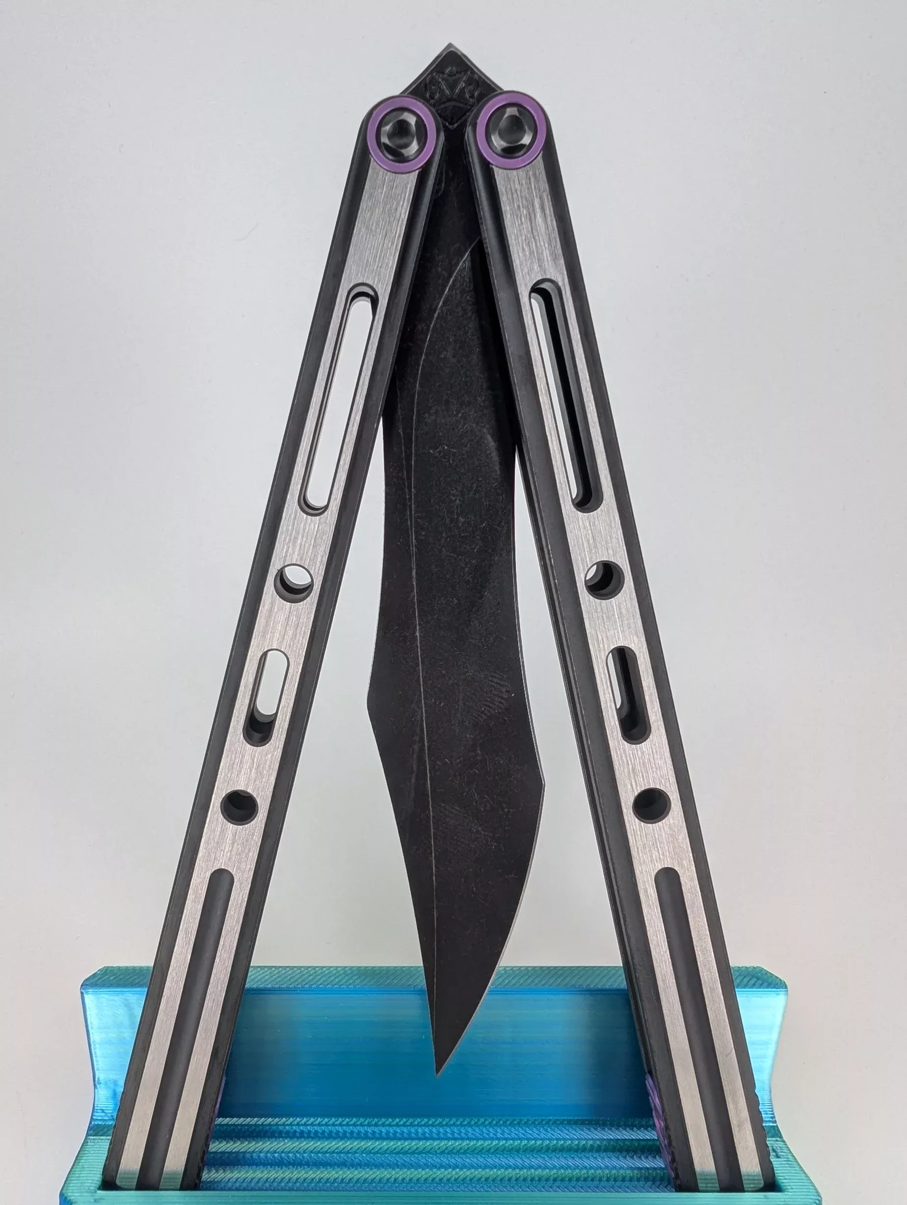 Poikilo PM3 Halo Live Blade Balisong