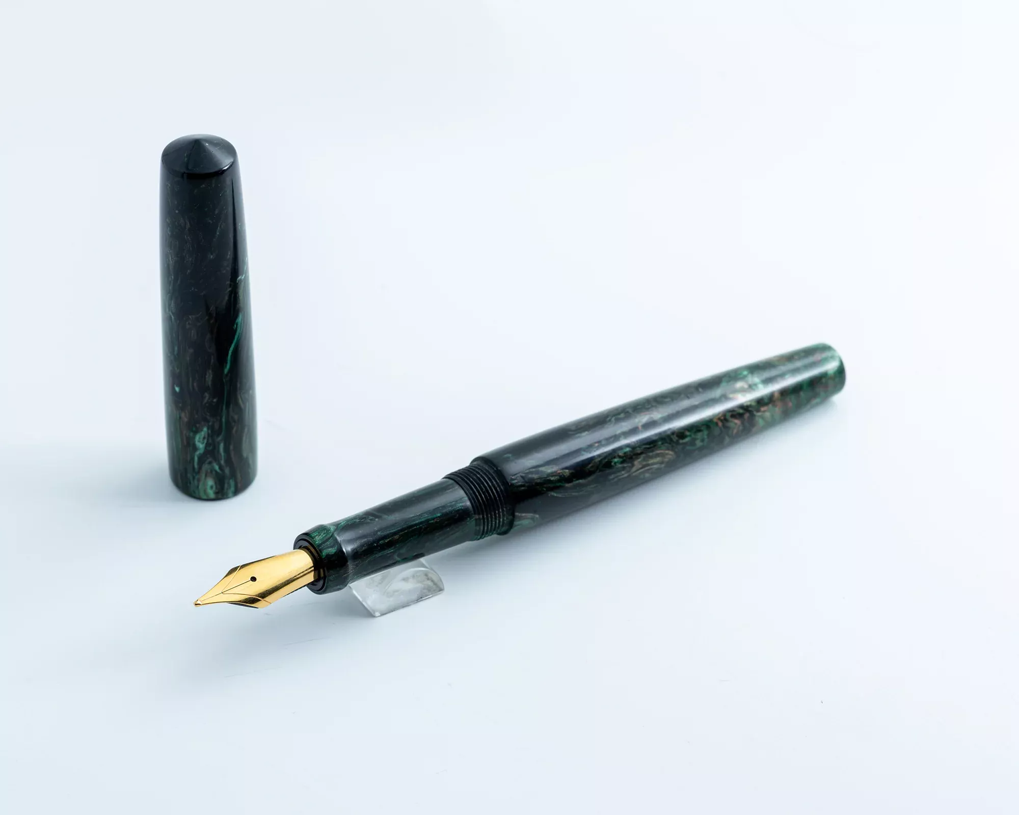 Rhys’ Pieces Primary Piece Custom Fountain Pen – “Verdant Void”