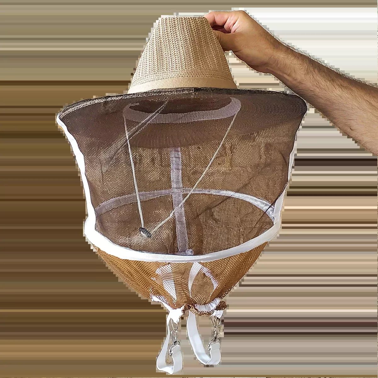 Round Hat with Veil and Straps