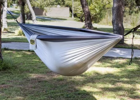 Smittybilt Grab-and-Go Hammock• HAMMOCK