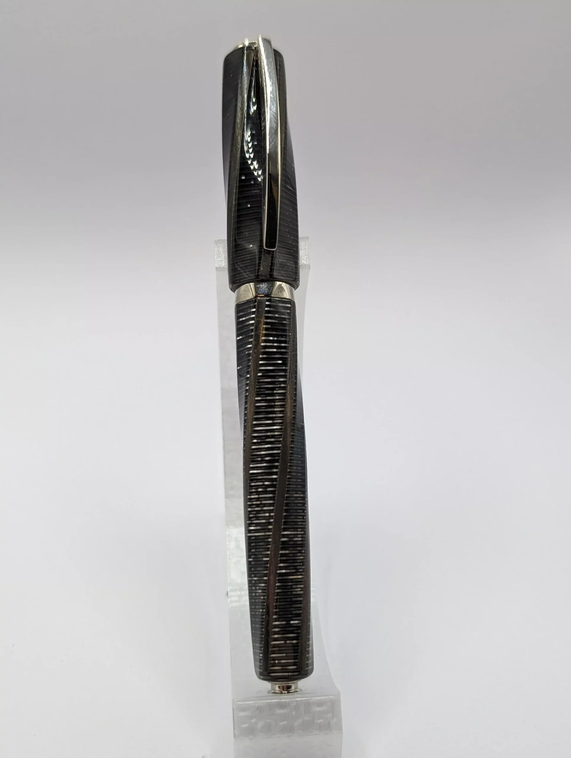 Visconti Divina Metropolitan Grey Celluloid Fountain Pen Fine