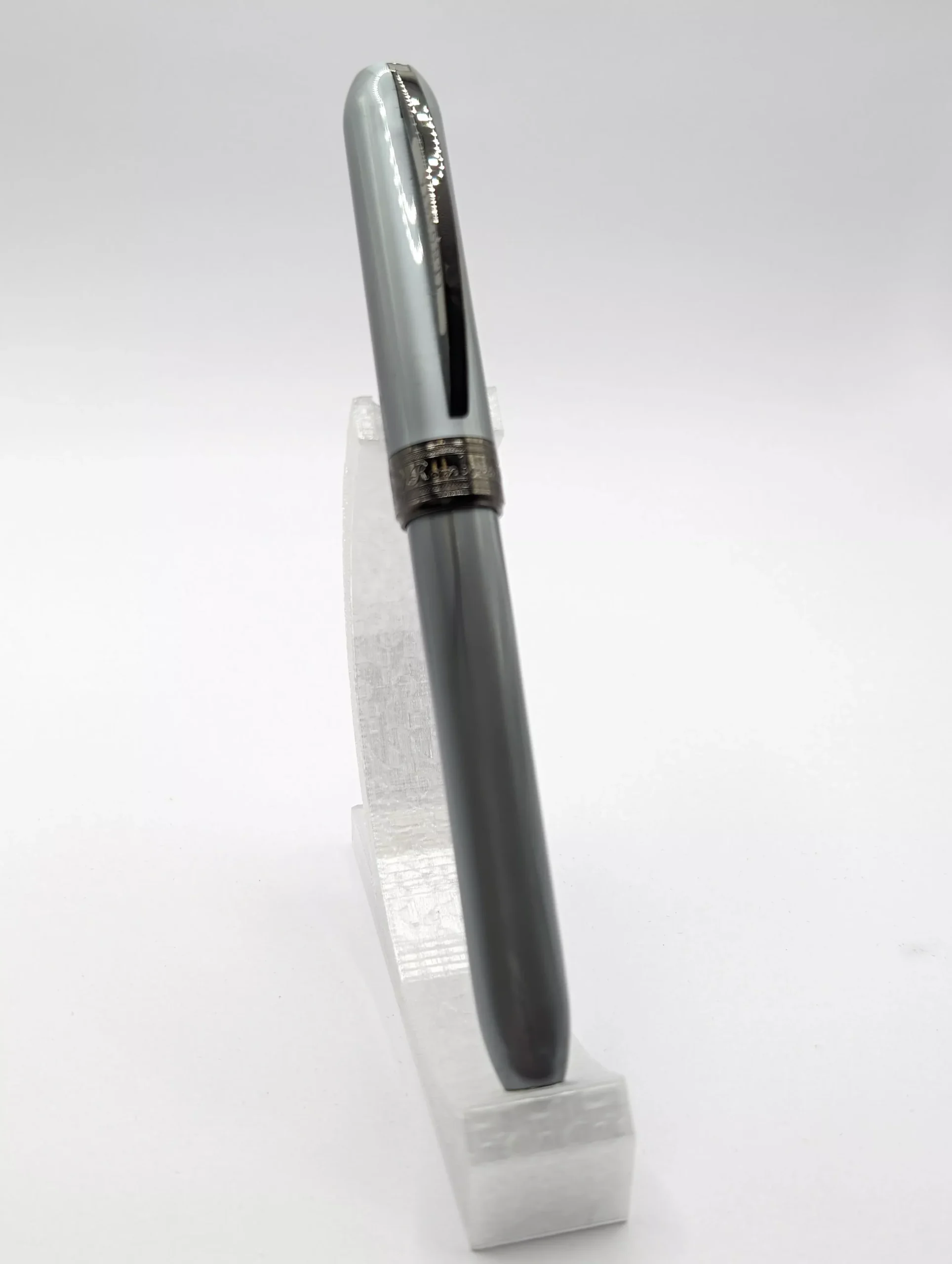 Visconti Rembrandt Fog Fountain Pen Medium